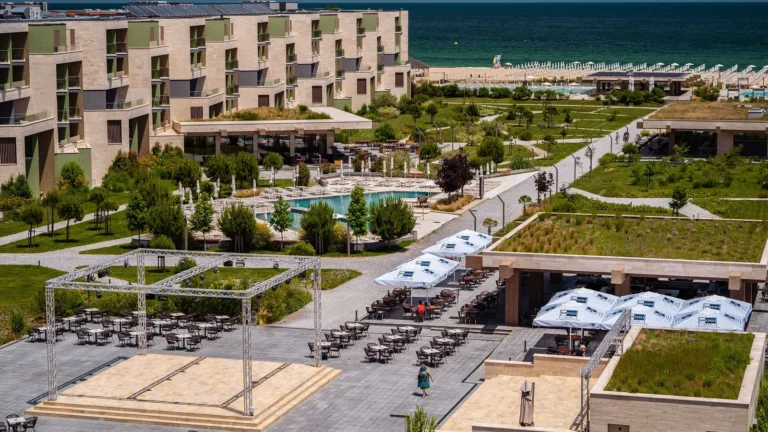 Рейна Дел Мар — Ultra All Inclusive хотел на плажа в Обзор